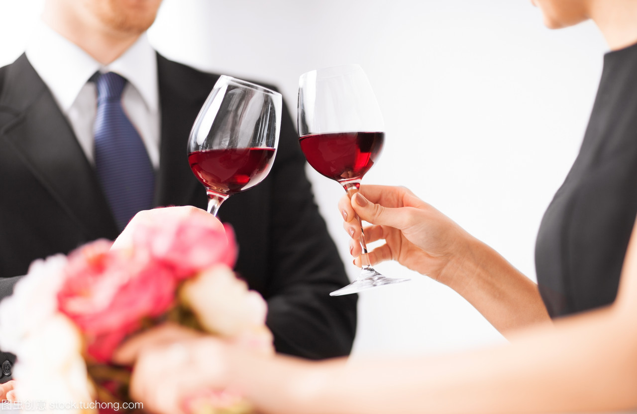 婚礼婚宴葡萄酒营销:见证幸福时刻的浪漫佳酿